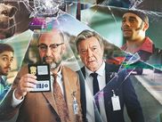 Vingt ans après le film culte d’Éric Lartigau (Mais qui a tué Pamela Rose ?), les deux enquêteurs les plus incompétents de l’histoire du FBI reprennent du service dans une comédie policière aussi haletante que désopilante, où le goût de Kad et Olivier pour l'humour absurde et la parodie fait toujours des merveilles.