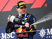 Comme à son habitude, le Grand Prix du Japon aura offert du spectacle, du moins en début et fin de course. Max Verstappen retrouve la victoire après son abandon à Melbourne. Carlos Sainz confirme sa très bonne forme en signant son troisième podium de la saison, en autant de départs.