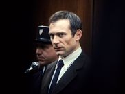 Dans son dernier long métrage consacré à l’affaire qui a secoué la France en 1976, Cédric Kahn livre un portrait captivant du méchanisme des tribunaux.