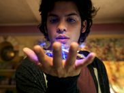 Blue Beetle, petit dernier de l'univers DC, fait ses premiers pas sur grands écran. Son super-pouvoir ? La technologie. Zoom sur la nouvelle star des films de super-héros : l'intelligence artificielle.