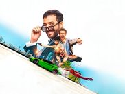Présent dans le top 20 des plus gros succès de 2023 au box-office français, la nouvelle comédie de Tarek Boudali prend un malin plaisir à détourner les codes des folles aventures d’Ethan Hunt ou James Bond. Et comme souvent avec la Bande à Fifi, ce 3 jours max décoiffe un max.