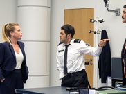 Devenue culte dès sa création, la sitcom hospitalière née sur CANAL+ en 1998 a enfin trouvé sa digne héritière avec Terminal, une nouvelle Création Originale qui en reprend largement l’esprit. Et voici comment, en cinq points.