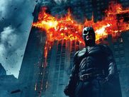 Comme tous les ans, on célèbre en ce mois de septembre l’homme chauve-souris. Pour l’occasion, on a décidé de se replonger dans les nombreuses adaptations des aventures de Batman au cinéma, pour en tirer un top 10 tout à fait subjectif. Allumez le Bat-Signal de Gotham City, c’est parti !
