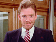 Sorti en 1984, "SOS Fantômes" a traversé les décennies sans perdre une once de son charme. Avec son humour irrésistible, ses personnages inoubliables, et un mélange ingénieux de comédie et de fantastique, le film a lancé l'une des sagas les plus cultes du cinéma. Quatre décennies plus tard, les aventures des chasseurs de fantômes continuent de captiver les fans et d'influencer la pop culture.