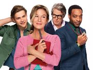 Fidèle à son art du juron et sa maladresse légendaire, mais désormais veuve et mère de deux enfants, Bridget Jones fait son grand retour sur grand écran. Renée Zellweger, absente des écrans depuis son Oscar pour Judy (2019), reprend avec gourmandise le rôle qui l'a rendue célèbre dans ce qui pourrait bien être le meilleur opus de la saga.