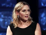 Alors que Lee Miller débarque sur CANAL+, l’occasion est idéale pour revenir sur dix performances majeures de Kate Winslet. Actrice caméléon, elle navigue avec brio entre fresques historiques, romances déchirantes et drames intimistes. Voici une sélection exigeante et passionnée, à l’image de sa carrière.