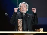 Nommé pour son rôle de père protecteur dans "L'Amour Ouf" de Gilles Lellouche, Alain Chabat a remporté le César du meilleur second rôle sur la scène de l'Olympia ce vendredi 28 février. Et comme on pouvait s'y attendre, son discours était parfait.