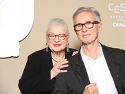 Ce vendredi 28 février, lors de la 50ᵉ cérémonie des César, l’émotion a envahi la salle de l'Olympia lorsque la troupe du Splendid est montée sur scène pour rendre hommage à Michel Blanc. C’est Josiane Balasko qui a pris la parole pour honorer la mémoire de celui qui restera à jamais une figure incontournable du cinéma français.