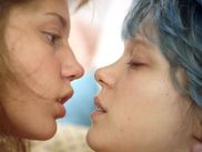 Depuis sa création, la Palme d'Or a couronné des œuvres marquantes, allant de drames intimistes à des fresques historiques inoubliables. Voici une sélection de dix films qui ont non seulement séduit le jury cannois, mais également conquis les cinéphiles du monde entier.