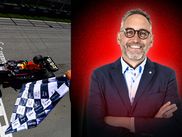 Le paddock débarque à Montréal pour un classique de la Formule 1 : le circuit Gilles-Villeneuve ! L’occasion pour Franck Montagny de dévoiler son « Tour de Franck » au Canada. Au programme : passage en revue de la piste, explications techniques et pronostics du Grand Prix du Canada.