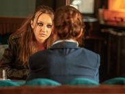 Vous ne regardez plus jamais votre nounou de la même manière... Dans la série AU PAIR disponible sur Ciné+OCS, une famille bourgeoise anglaise recrute une jeune fille française et s'apprête à le regretter.