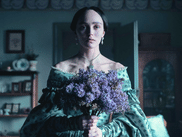 Avec son NOSFERATU, le réalisateur Robert Eggers s’est attaqué avec succès à un classique du cinéma d’épouvante. Dans ce cauchemar hyperstylisé, il met en scène un Bill Skarsgard obsédé par la beauté de Lily-Rose Depp.