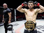 La 35e édition de l’Ares se tenait, ce samedi 18 octobre, au Zénith de Strasbourg. Si l'événement de la soirée reste l'affiche entre Baki et Zebo, le combat entre Aboubakar Younousov et Gustavo Lopez a offert un magnifique K.O en une minute trente.