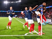 D’après le site spécialisé Footy Headlines, la France pourrait s’envoler pour la Coupe du monde avec un nouveau maillot extérieur de couleur verte. Un hommage à la Statue de la Liberté.