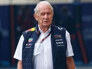 Ce mardi, Red Bull a publié un communiqué officialisant le départ d’Helmut Marko. Conseiller dans l’écurie autrichienne depuis plus de vingt ans, l’homme de 82 ans laisse place à une nouvelle ère au sein de l’équipe de Max Verstappen.