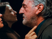 Au menu de la dernière émission du CERCLE CINÉMA, le nouveau film de Rebecca Zlotowski, VIE PRIVÉE, portée par l’inénarrable Jodie Foster. Ce thriller psychologique à la française flirte avec la comédie de remariage et l’enquête policière, tout en dressant le portrait d’une femme confrontée à ses propres zones d’ombre. Alors, LE CERCLE, convaincu ?