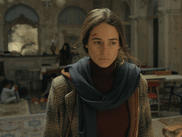 La hackeuse israélienne se trouvait en bien mauvaise posture à la fin de la saison 2. Le premier épisode de la saison 3, très attendu, atteste de cette fragilité et rebat les cartes des alliances politiques de la série. Attention, spoilers.