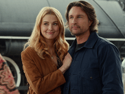 Pour la saison 7 de la saga romantique de Netflix, trois nouveaux venus arrivent dans la ville des nouveaux mariés. Au moment où Mel et Jack accèdent à un bonheur mérité, ces intrus vont-ils tout remettre en cause ?