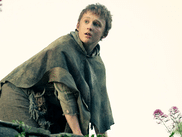 L’épisode 5 de A KNIGHT OF THE SEVEN KINGDOMS ne cesse de faire parler de lui ! Alors qu’il a cloué de nombreux spectateurs à leurs sièges (ou plutôt à leurs canapés), une séquence fait énormément débat, y compris auprès du showrunner de la série, qui a confié ne pas l’avoir appréciée. On fait le point.