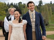 Alors que la saison 4 de LA CHRONIQUE DES BRIDGERTON touche à sa fin, de nombreuses surprises viennent bouleverser l’équilibre du monde feutré de la saison des bals de l’aristocratie anglaise. Petit retour sur les twists les plus marquants de la seconde partie et sur ce qu’ils impliquent. Attention spoilers !
