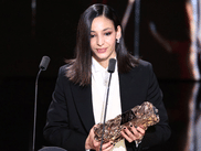 Nadia Melliti a reçu le César du meilleur espoir féminin pour sa prestation dans LA PETITE DERNIÈRE d'Hafsia Herzi. La cérémonie des César 2026 est à suivre en direct et en clair sur CANAL+