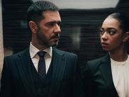 Entre thriller psychologique et drame de classe, PRIVILÈGES est la nouvelle série HBO Original française de HBO Max, qui plonge dans les coulisses d’un palace parisien où pouvoir, argent et secrets se négocient dans l’ombre. Date de sortie, intrigue, casting, nombre d’épisodes et avenir de la série : voici tout ce qu’il faut savoir sur ce huis clos de luxe et de manipulation.