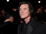 Cette rencontre a fait rêver tous les fans français de Jim Carrey lors de cette 51e cérémonie des César 2026, diffusée en direct et en clair sur CANAL+. L'acteur américain a rencontré celui qui le double depuis tant d'années, Emmanuel Curtil.