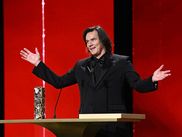 Invité d'honneur de cette 51e cérémonie des César 2026, diffusée en clair et en direct sur CANAL+, l'acteur américain Jim Carrey n'a pas manqué l'occasion de surprendre son auditoire !