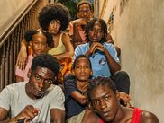 Pour son grand retour sur le petit écran, Eric Rochant s’envole du côté de la Martinique et livre une histoire de gangsters sur fond de drame familial, imaginée aux côtés de sa propre fille, Capucine Rochant.