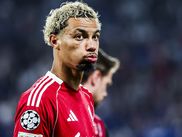 Mardi dernier, lors du quart de finale retour entre Liverpool et le PSG, Hugo Ekitiké est sorti du terrain sur civière. Victime d'une rupture du tendon d'Achille, le Français sera écarté des terrains pendant plusieurs mois. Sur Instagram, le joueur a pris la parole, confirmant sa longue indisponibilité.