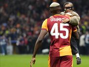 Passeur décisif lors de la victoire face à Liverpool, mardi dernier, Victor Osimhen a conquis le cœur des supporters de Galatasaray. Présent au club depuis 2024, le Nigérian affole les compteurs et continue de faire briller les Lions.