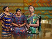 Mawu-Sika est un film qui rend hommage aux Nana Benz, femmes d’affaire visionnaires qui ont profondément marqué l’histoire du Togo et de l’Afrique. A la fois saga familiale haletante, récit initiatique et film-mémoire : Mawu-Sika offre la richesse des oeuvres que l’on peut apprécier à travers plusieurs niveaux de lecture. Ne passez pas à côté de ce long-métrage authentique et touchant en salle dès le 3 avril. Une coproduction CANAL+.
