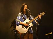 LA CLOCHE DE DÉTRESSE (The Bell Jar), le célèbre roman de Sylvia Plath, va faire l’objet d’une nouvelle adaptation au cinéma. Le film sera réalisé par Sarah Polley et produit par Plan B et StudioCanal. Une jeune chanteuse américaine serait actuellement en pourparlers pour faire ses débuts sur grand écran dans ce projet ambitieux.