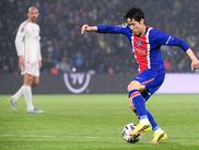 À la veille d'un déplacement à Lens, dans le cadre du match en retard de la 29ᵉ journée de Ligue 1, le Paris Saint-Germain a publié son communiqué médical. Alors que le club parisien va vivre une 2ᵉ finale de Ligue des champions le 30 mai prochain, plusieurs absences sont à noter dans l'effectif Rouge et Bleu.
