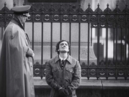 En mai, Ciné+OCS dévoile DEEP sa nouvelle création originale : une série inédite, qui mélange humour, espionnage de guerre et voyage dans le temps. On vous en dit plus.