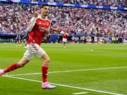 La finale de la Ligue des champions s’est très vite débloquée. Les Gunners buteurs, Paris doit rapidement revenir au score.