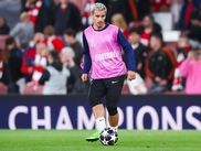 Avant de disputer la demi-finale entre Arsenal et l’Atlético de Madrid, Antoine Griezmann a pris le temps de saluer Christophe Jallet.
