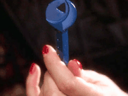 Prix de la mise en scène au Festival de Cannes en 2001, MULHOLLAND DRIVE de David Lynch reste l’un de ses meilleurs films, mais aussi un de ses plus complexes. Et la dernière partie du film ne cesse de passionner les spectateurs. Si vous voulez vous replonger dans ce rêve, le film est dispo sur CINE+OCS avec CANAL+.