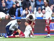 Sorti sur blessure face à West Ham, dimanche dernier, Ben White inquiète en Angleterre. Le défenseur d'Arsenal souffre d'une lésion du ligament collatéral médial et manquera donc la finale de Ligue des champions face au PSG. Le club londonien a communiqué, ce mardi après-midi.