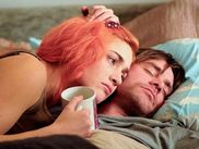 ETERNAL SUNSHINE OF THE SPOTLESS MIND, de Michel Gondry, est sans doute l'une des romances les plus mélancoliques de sa génération (aujourd'hui encore). Pourtant, est-ce que cela signifie que le film se termine forcément mal ? Attention, spoilers.