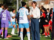 À l'approche de la fin de saison, l'Olympique de Marseille entame déjà son renouveau. Et cela commence avec la section féminine, maintenue en Arkema Première Ligue. Le club a annoncé, ce mercredi, le départ de son entraîneuse Corinne Diacre après seulement une saison sur le banc.
