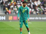 Ce jeudi après-midi, Pape Thiaw a annoncé sa liste pour la Coupe du monde 2026 en Amérique du Nord. Le sélectionneur sénégalais a notamment sélectionné le Parisien Ibrahim Mbaye qui va disputer son 1ᵉʳ Mondial. Premier adversaire des Bleus le 16 juin prochain, le Sénégal compte, pour le moment, sur un groupe de 26 joueurs.