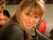 Bien avant de tourner pour Quentin Tarantino, Wes Anderson, Denis Villeneuve ou encore de devenir une James Bond Girl, Léa Seydoux faisait ses débuts au cinéma dans une comédie adolescente aujourd'hui largement oubliée. Sorti en 2006, MES COPINES constitue pourtant une étape importante dans la carrière de l'actrice française. Le film est disponible sur CINE+OCS.