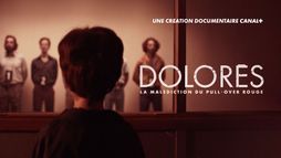 Dolorès, la malédiction du pull-over rouge