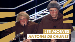 Les moines Antoine de Caunes et José Garcia