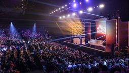 Tout le monde chante : Les Stars relèvent le défi