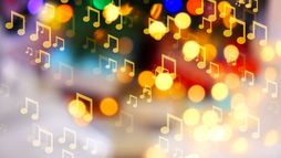 Cinq colonnes à la une