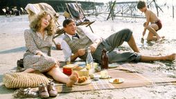 Hope and Glory - Trailer