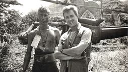 Brothers in arms : The making of Platoon - Trailer