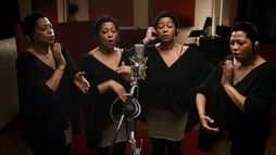 Twenty Feet from Stardom - Trailer